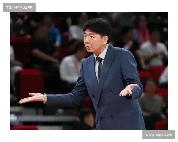 邱彪透露球队已与克里斯续约 其他外援名单尚未确定 邱彪透露球队已与克里斯续约 其他外援名单尚未确定