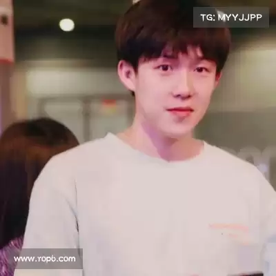祝同韦